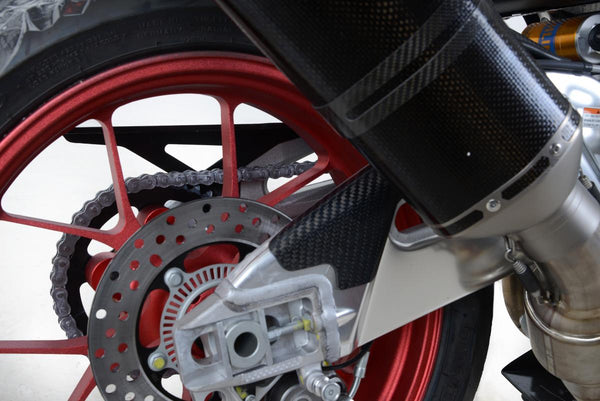 SwingerM z włókna węglowego (prawa strona), Aprilia RSV4 RR / RF 15- / RSV4 1100 Factory 19-20 / V4 Tuono [R] 15-