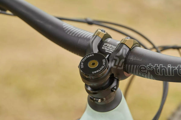 E*Trzynaście górna czapka + zestaw słuchawkowy Bronz ST1UPA-112